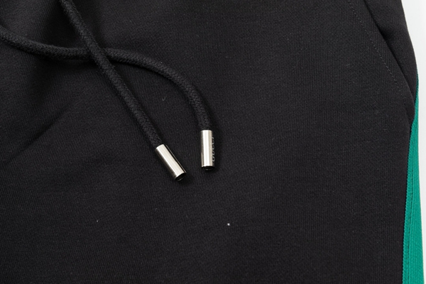 ブランドハーフパンツ背面デザイン